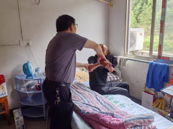 宝钜证券 歙县残联上门评残解民忧贴心服务办实事  _大皖新闻 | 安徽网